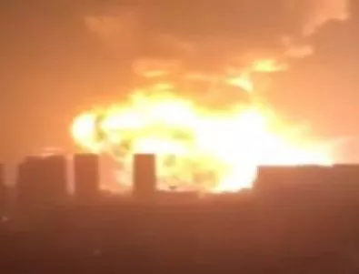 Чудовищна експлозия в китайски град, по-голям от България