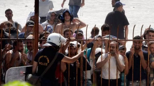 Още милион мигранти през тази година в ЕС, в Гърция има въоръжена съпротива