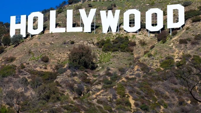  Шегаджия промени надписа над Холивуд на "Hollyweed" (СНИМКА)