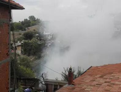 Изгоря къща в Благоевград, няма пострадали