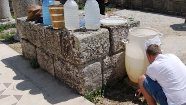 Логично - има замърсяване на водата в кладенца в Плиска