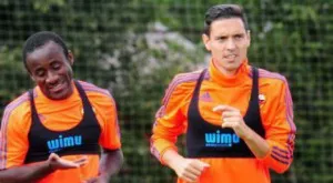 {{ otherArticle[0].article.title }}