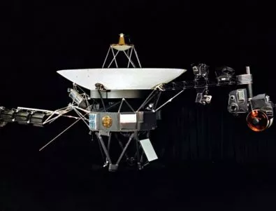 Излита космическият апарат Вояджър 2