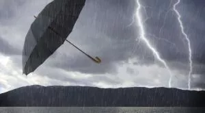 Буря отложи мач от Серия А