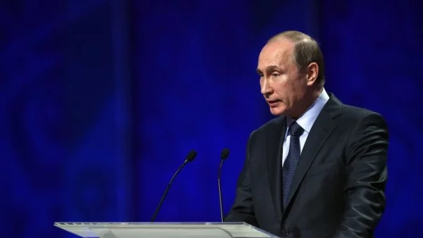 Путин: Хакването на имейлите на Демократическата партия е от обществена полза, но не е дело на Русия