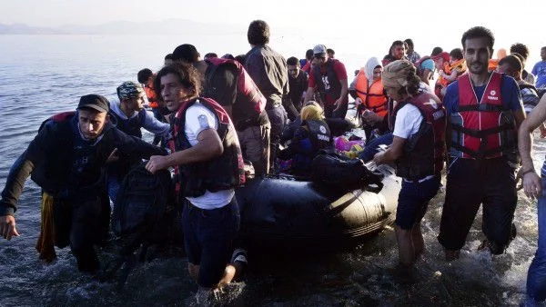 Няма индикации за прехвърляне на бежанци от Македония към България