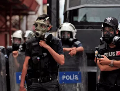 2 жени са убити, след като нападнаха полицейско управление в Истанбул