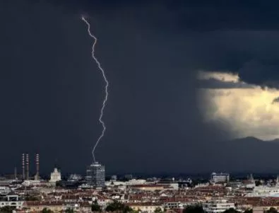 Снимка от бурята в София влезе в престижна класация