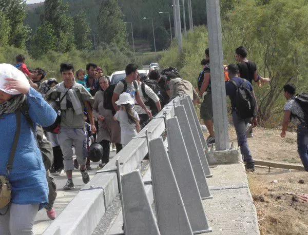 1,5 млн. евро дава ЕК на Македония и Сърбия за справяне с бежанската криза