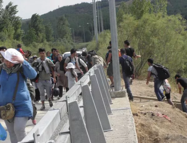 Нараства напрежението на македонската граница