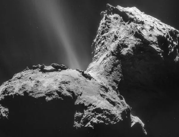 Кометата Чурюмов-Герасименко се родила в сблъсък