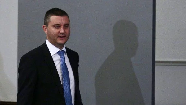 Горанов е поискал Alixpartners да оповести доклада за източените пари от КТБ