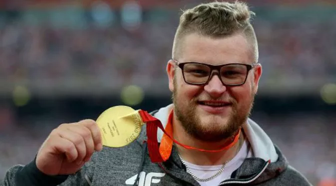 Полската федерация: Файдек е загубил медала си, не е платил с него за такси