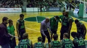 Глобиха баскетболния Берое за пиротехника