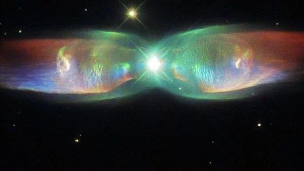 Уникална космическа "пеперуда" от "Хъбъл"