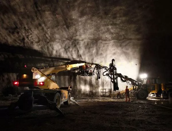 Най-дългият тунел в света: цифри факти и видео