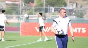 Станимир Стоилов надигра Херо, Астана на една победа от титлата