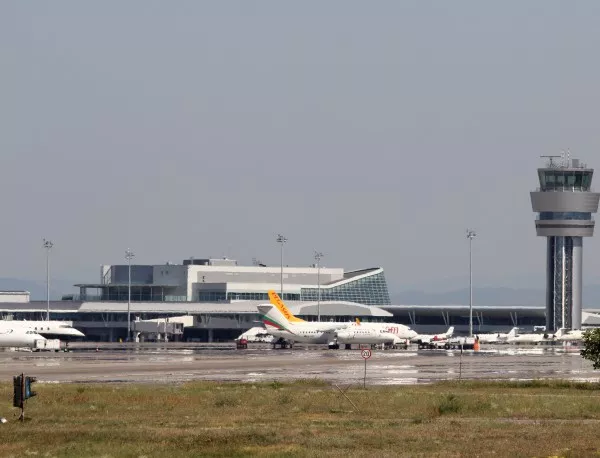 Трафикът на българските летища се увеличава благодарение на летище София