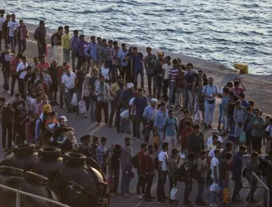 Гърция се е съгласила да приеме 50 000 бежанци