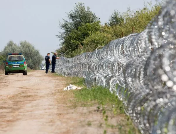 Унгарският принос: една ограда и няколко лицемерни фрази
