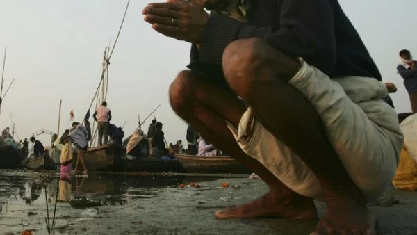 Само за месец и половина в Индия са загинали стотици заради наводнения