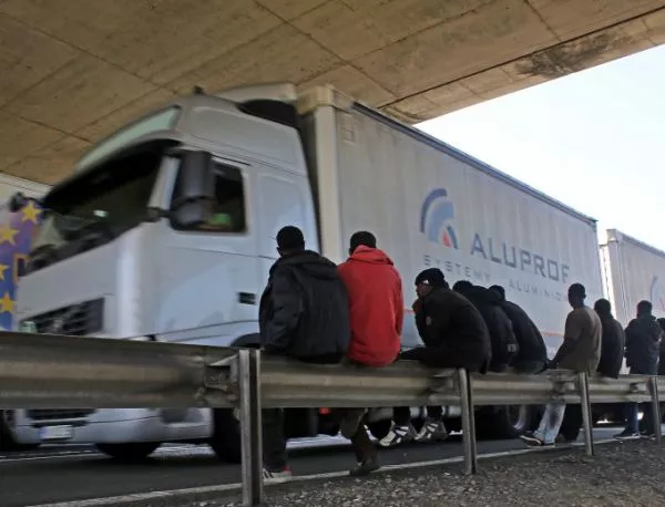 Рекордна глоба за българска фирма заради бежанци