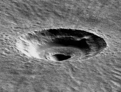 Какво крият загадъчните кратери на Марс? (ВИДЕО)
