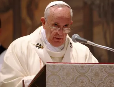 Папата: Не трябва да свикваме с войната