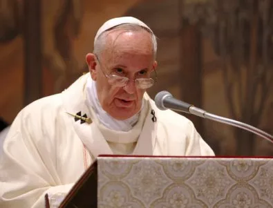 Папа Франциск: Светът е във война, но тя не е религиозна