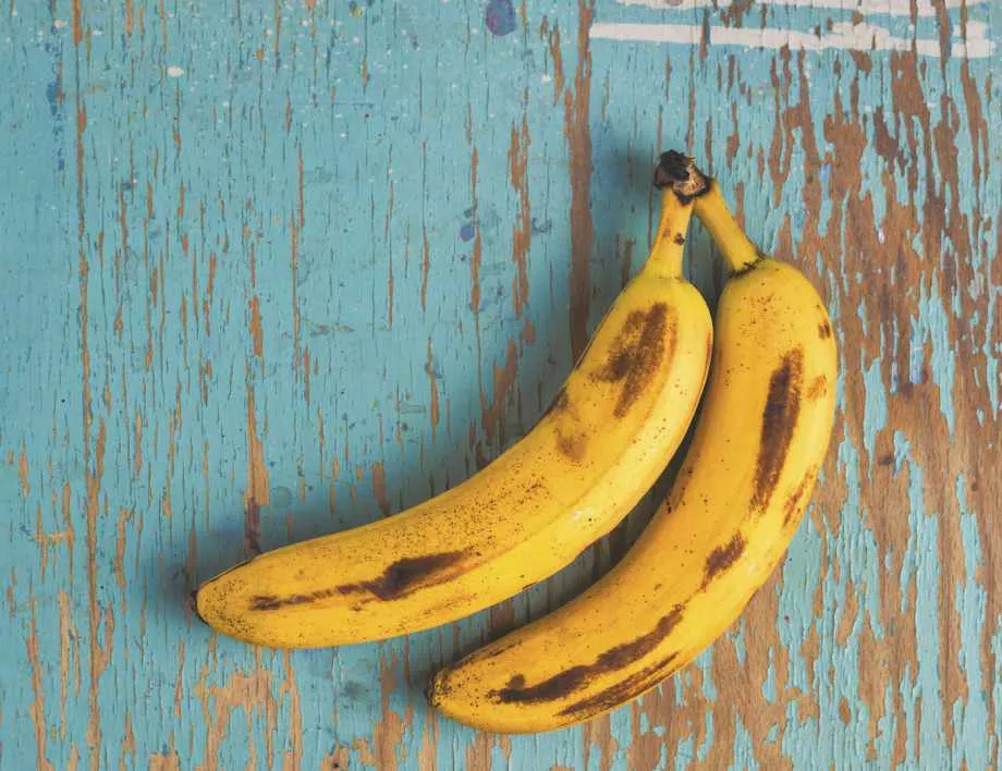 Вижте какво означават тъмните петна по кората на бананите