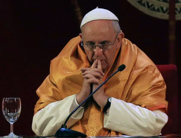 Папа Франциск зове да се върнем към човешките ценности