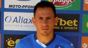 {{ otherArticle[0].article.title }}