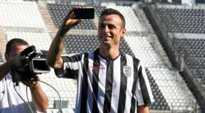 Бербатов отвя във Фейсбук петте големи тима на Гърция