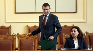 Горанов призова за приемането на Бюджет 2017 и за бягство от популизма