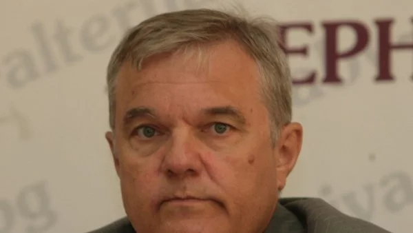 Премиерът 5 часа хленчи някой да му се извини