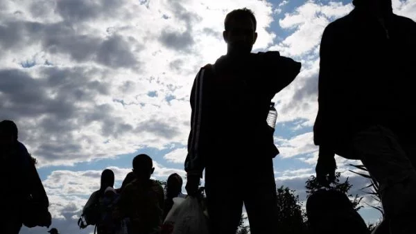 Бежанците все по-често се завръщат в Сирия