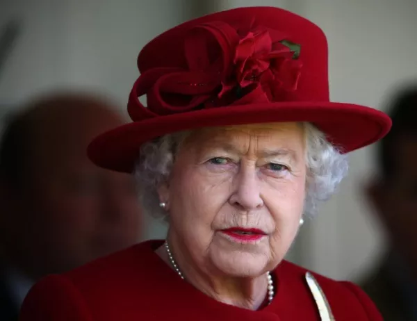 Кралицата може да откаже да присъства на сватбата на Хари и Меган