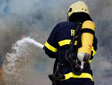 Горящ автомобил и експлозия в холивудски стил по време на Седмицата на пожарната безопасност в ИКЕА и Sofia Ring Mall