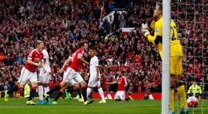 Жребият изправи Юнайтед срещу Ливърпул в Лига Европа