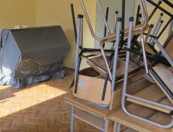 10 училища и детски градини не са готови за началото на учебната година в София