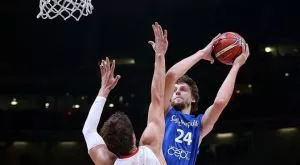 Чехия шокира Хърватия и влезе в топ 8 на Евробаскет