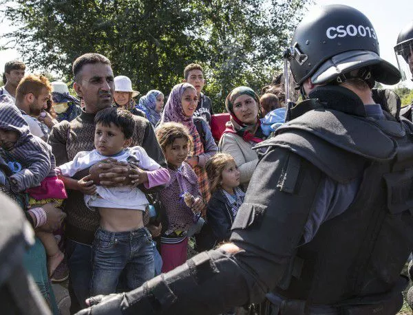 Хърватия критикува Германия за "поканата към бежанците"
