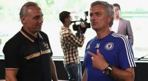 {{ otherArticle[0].article.title }}