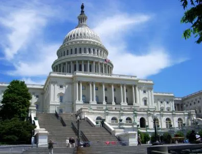 Започва изграждането на Капитолий във Вашингтон