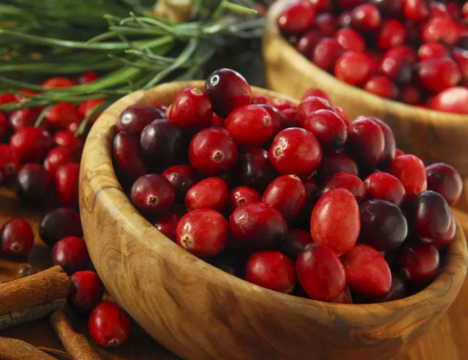 Червени боровинки: Ето защо трябва да ги включите в диетата си