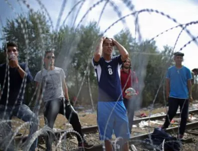 В Унгария завърши изграждането на втората гранична стена
