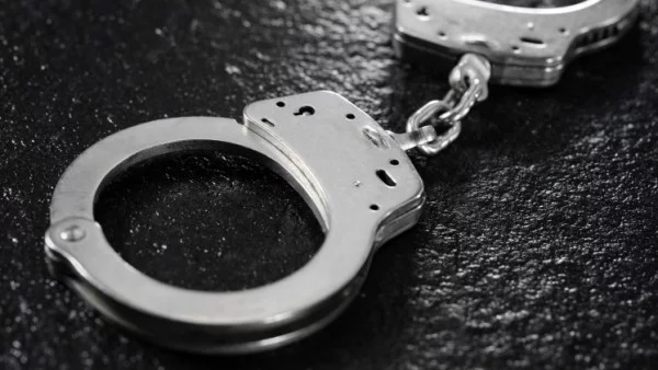 Задържаха в Пловдив съпрузи за измама с евросредства