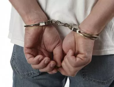 Арестуваха четирима румънци за измама в Девин