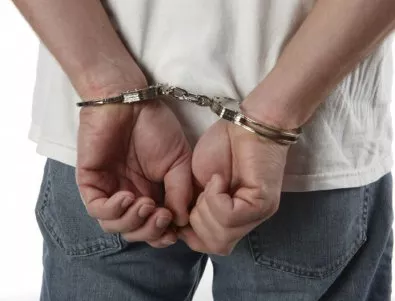 Във Варна задържаха трима мъже, обвиняеми за разпространение на кокаин