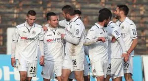 Има предложения за трима чужденци да поемат Славия